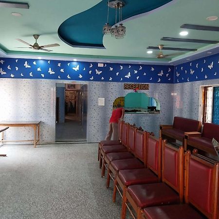 Hotel Mamata ราจกี ภายนอก รูปภาพ