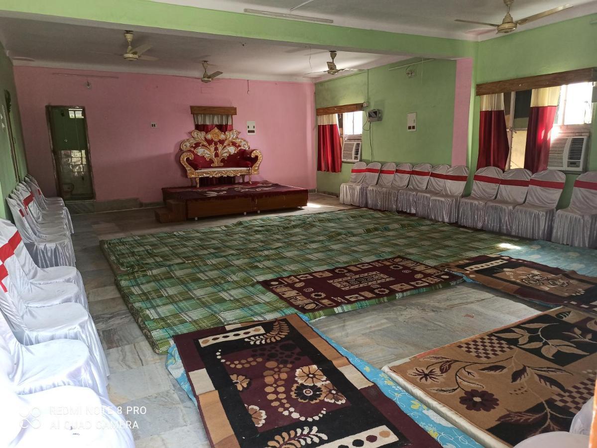 Hotel Mamata ราจกี ภายนอก รูปภาพ