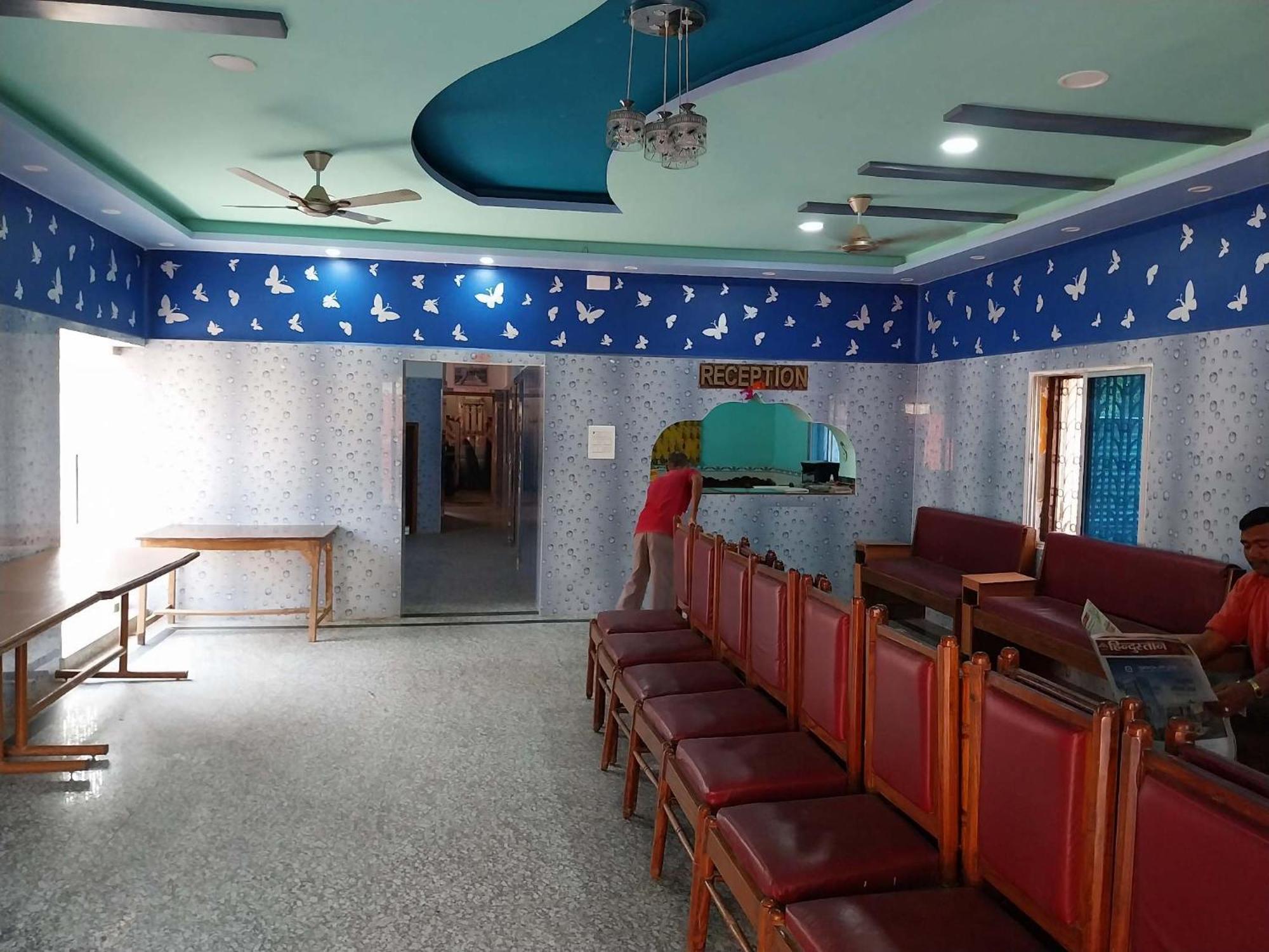 Hotel Mamata ราจกี ภายนอก รูปภาพ